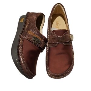 Alegria Women's Brown Clogs  Size EU 38